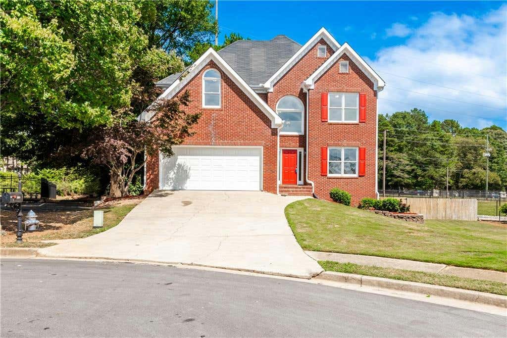 1306 WINDSOR OAK CT, LAWRENCEVILLE, GA 30045, photo 1 of 57