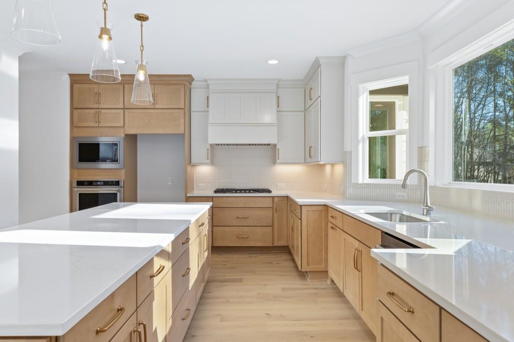 Cumming, Georgia, 30041, United States, 4 Bedrooms Bedrooms, ,5 BathroomsBathrooms,Residential,Active,1967122