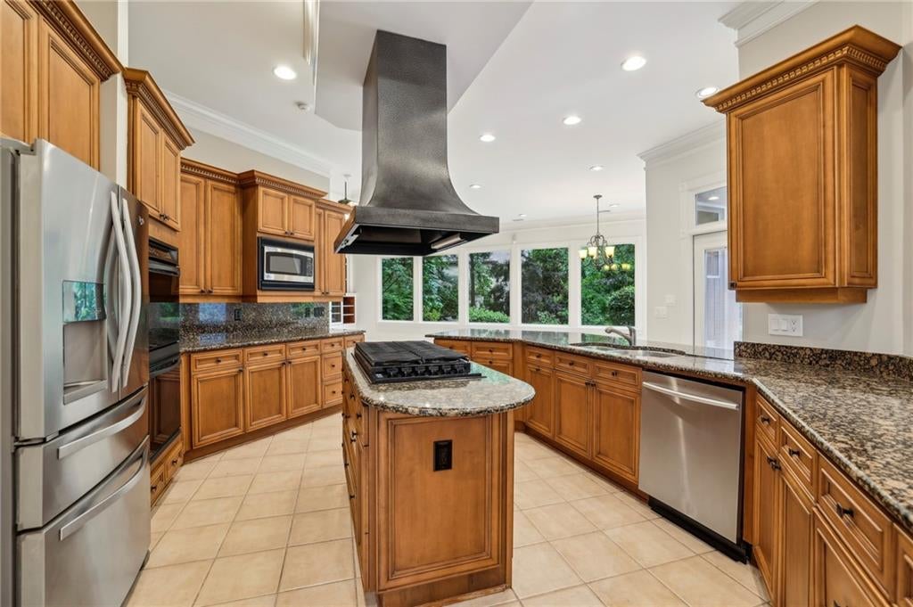 Marietta, Georgia, 30062, United States, 6 Bedrooms Bedrooms, ,6 BathroomsBathrooms,Residential,Active,1965815