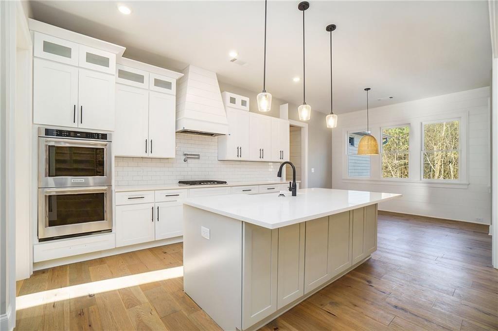 Canton, Georgia, 30114, United States, 5 Bedrooms Bedrooms, ,6 BathroomsBathrooms,Residential,Active,1820849