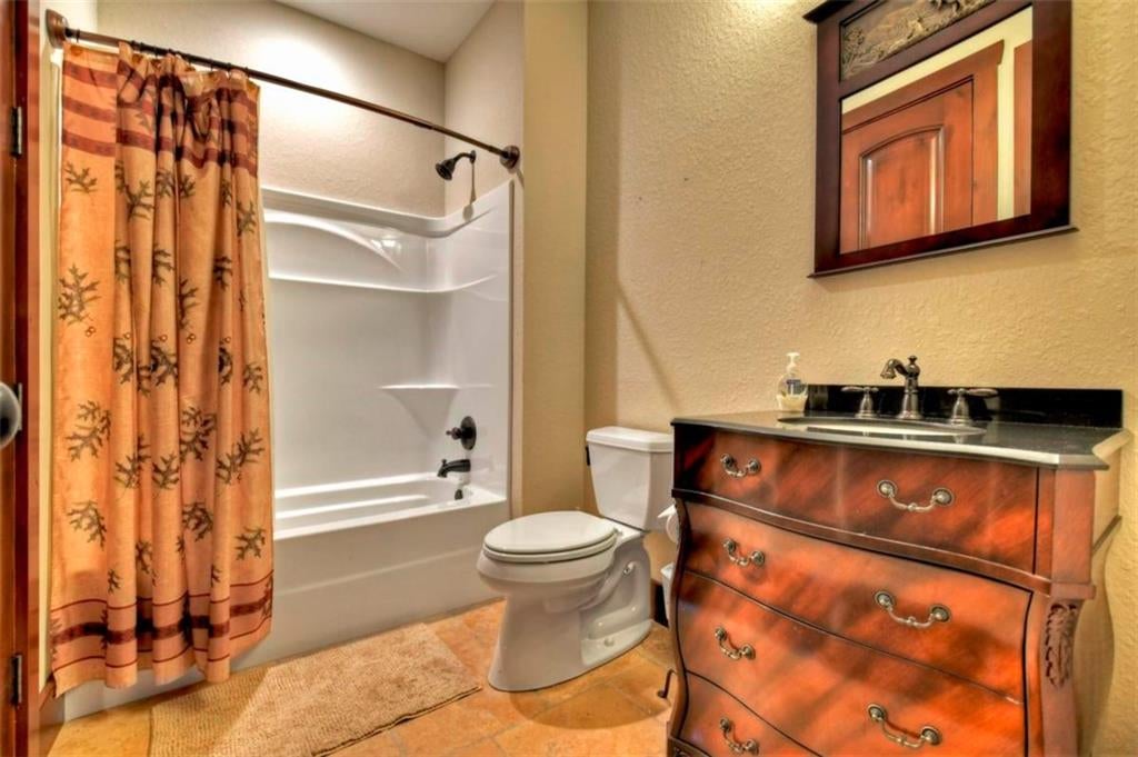 Ellijay, Georgia, 30536, United States, 5 Bedrooms Bedrooms, ,6 BathroomsBathrooms,Residential,Active,1954428