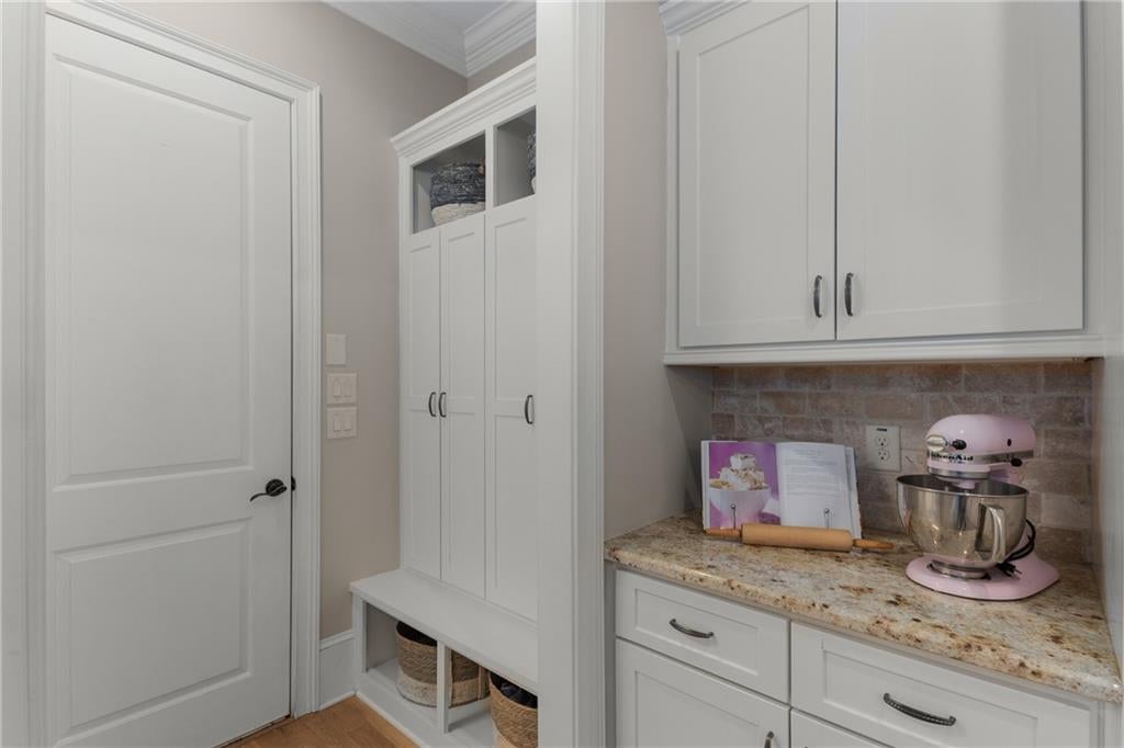 Peachtree Corners, Georgia, 30092, United States, 5 Bedrooms Bedrooms, ,4 BathroomsBathrooms,Residential,Active,1894514