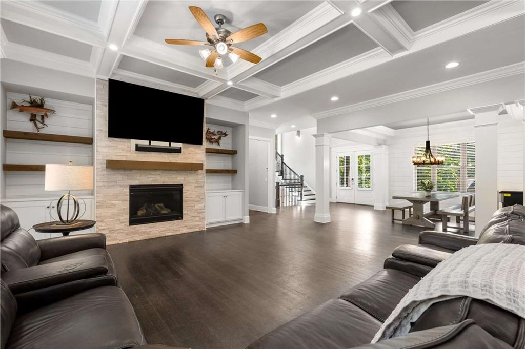 Flowery Branch, Georgia, 30542, United States, 5 Bedrooms Bedrooms, ,7 BathroomsBathrooms,Residential,Active,1936617