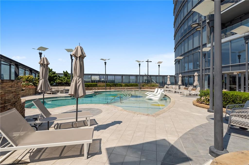 Atlanta, Georgia, 30326, United States, 2 Bedrooms Bedrooms, ,3 BathroomsBathrooms,Residential,Active,2014154