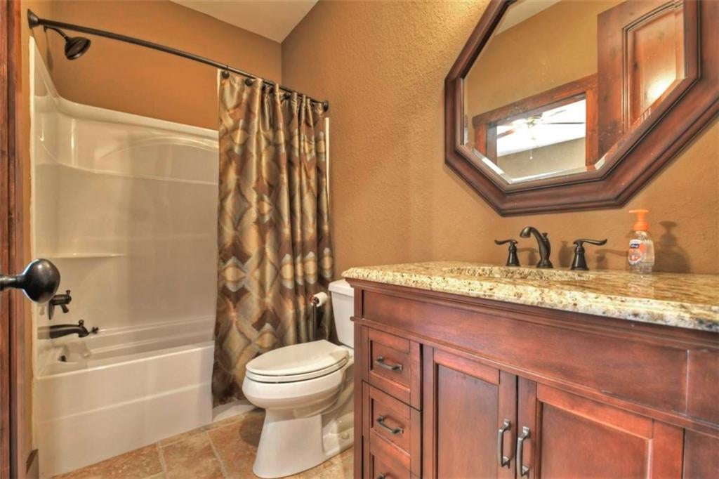 Ellijay, Georgia, 30536, United States, 5 Bedrooms Bedrooms, ,6 BathroomsBathrooms,Residential,Active,1954428