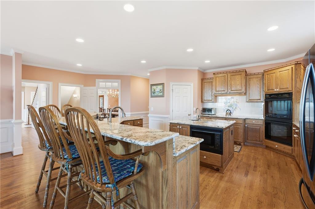 Big Canoe, Georgia, 30143, United States, 4 Bedrooms Bedrooms, ,5 BathroomsBathrooms,Residential,Active,2010159