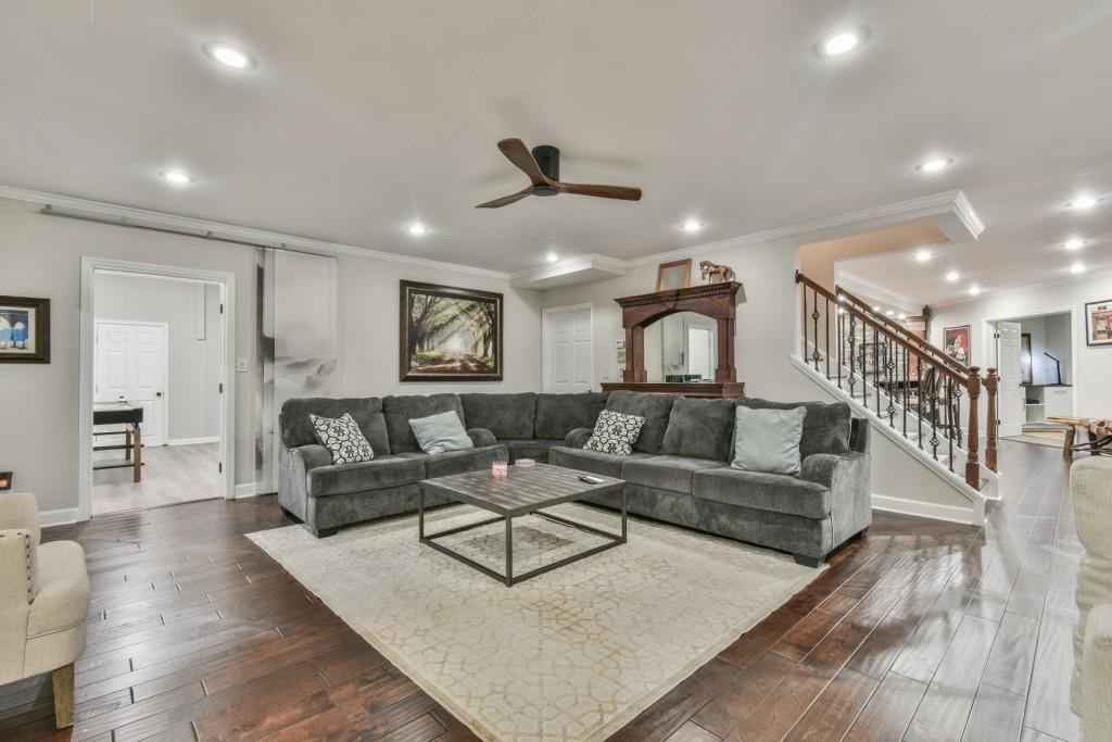 Hoschton, Georgia, 30548, United States, 5 Bedrooms Bedrooms, ,6 BathroomsBathrooms,Residential,Active,2011432