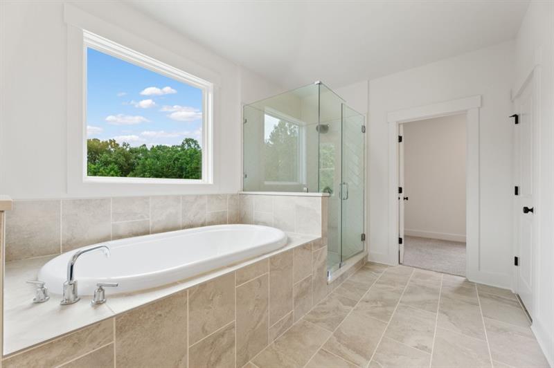 Gainesville, Georgia, 30506, United States, 4 Bedrooms Bedrooms, ,4 BathroomsBathrooms,Residential,Active,1894234