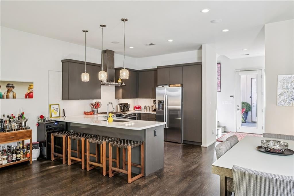 Atlanta, Georgia, 30309, United States, 3 Bedrooms Bedrooms, ,4 BathroomsBathrooms,Residential,Active,1997555