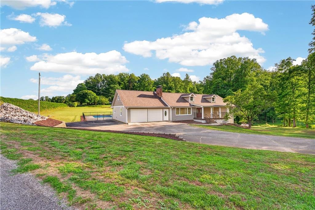 Dahlonega, Georgia, 30533, United States, 5 Bedrooms Bedrooms, ,4 BathroomsBathrooms,Residential,Active,2044539