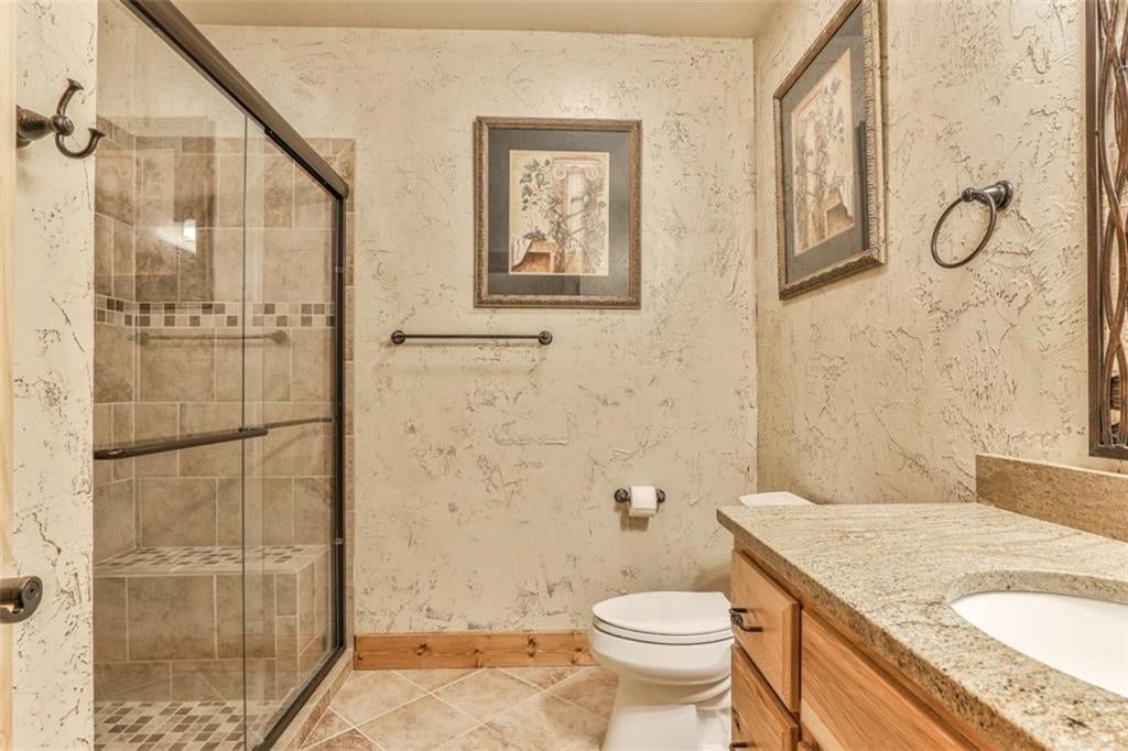 Talking Rock, Georgia, 30175, United States, 5 Bedrooms Bedrooms, ,5 BathroomsBathrooms,Residential,Active,1953388