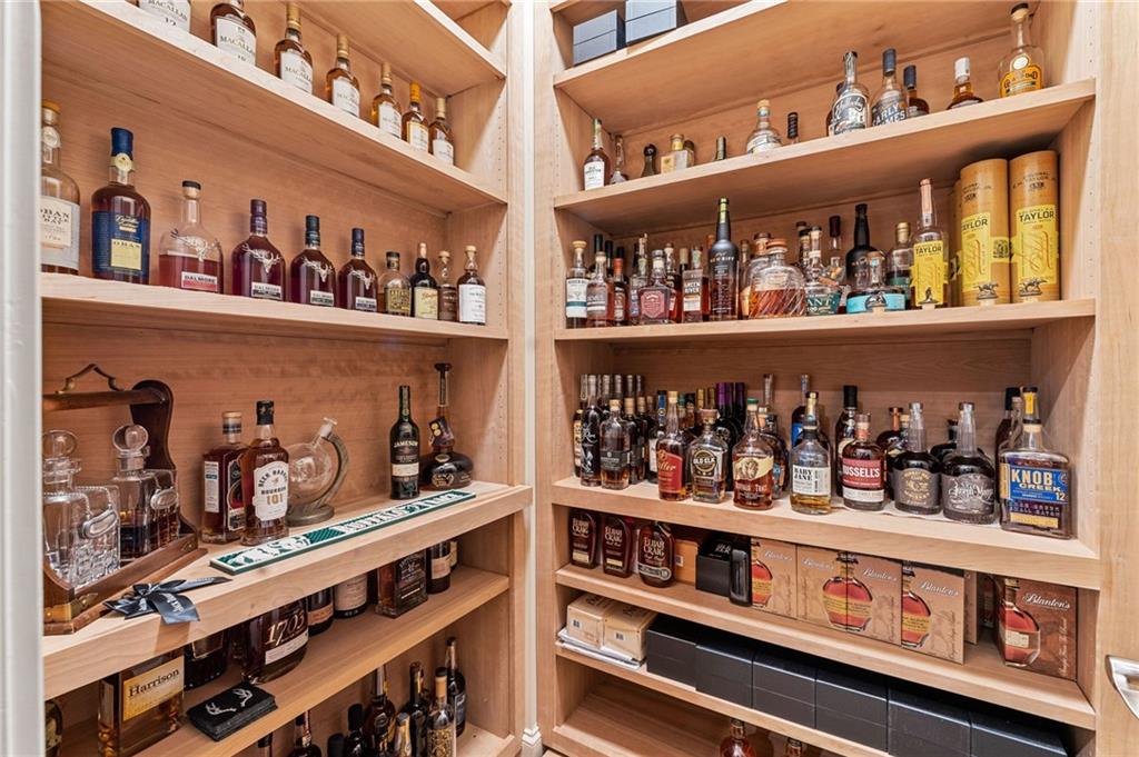 Canton, Georgia, 30115, United States, 6 Bedrooms Bedrooms, ,7 BathroomsBathrooms,Residential,Active,1831788