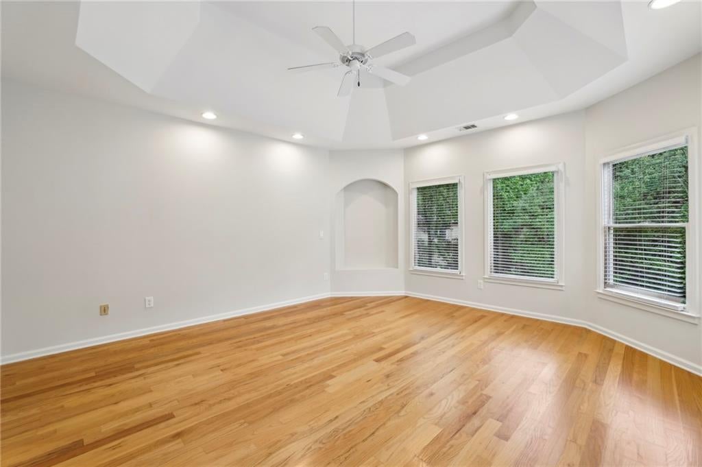 Marietta, Georgia, 30062, United States, 6 Bedrooms Bedrooms, ,6 BathroomsBathrooms,Residential,Active,1965815