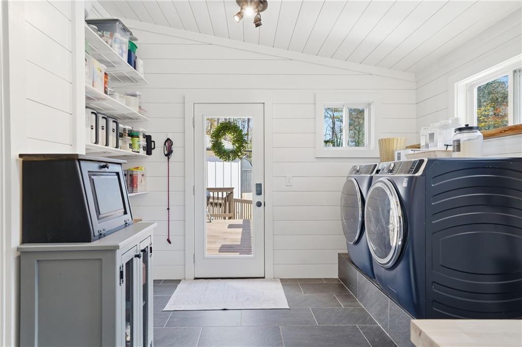 Canton, Georgia, 30114, United States, 4 Bedrooms Bedrooms, ,3 BathroomsBathrooms,Residential,Active,1990652