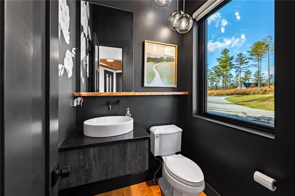 Ellijay, Georgia, 30540, United States, 4 Bedrooms Bedrooms, ,3 BathroomsBathrooms,Residential,Active,1988411