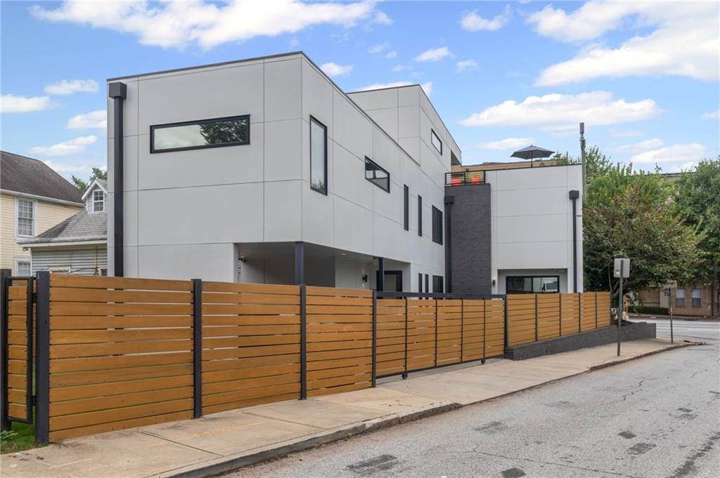 Atlanta, Georgia, 30312, United States, 3 Bedrooms Bedrooms, ,4 BathroomsBathrooms,Residential,Active,1914800