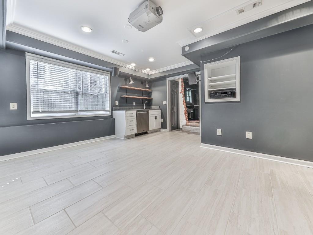 Atlanta, Georgia, 30305, United States, 5 Bedrooms Bedrooms, ,6 BathroomsBathrooms,Residential,Active,1988481