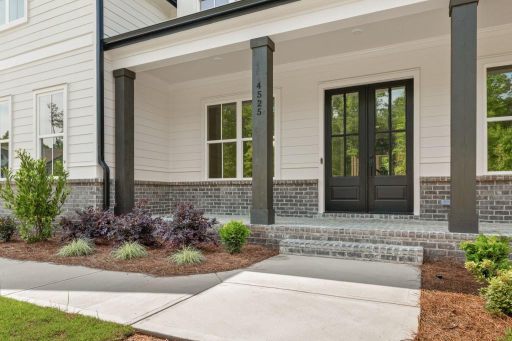 Cumming, Georgia, 30041, United States, 5 Bedrooms Bedrooms, ,4 BathroomsBathrooms,Residential,Active,1859384