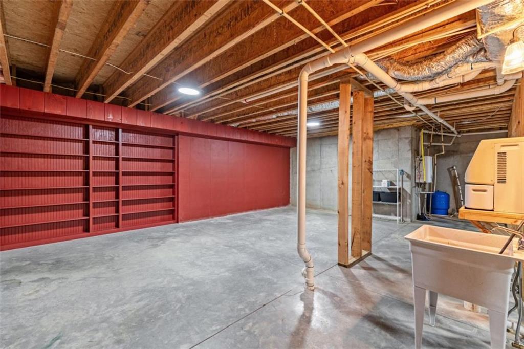 Ellijay, Georgia, 30536, United States, 4 Bedrooms Bedrooms, ,4 BathroomsBathrooms,Residential,Active,1810365