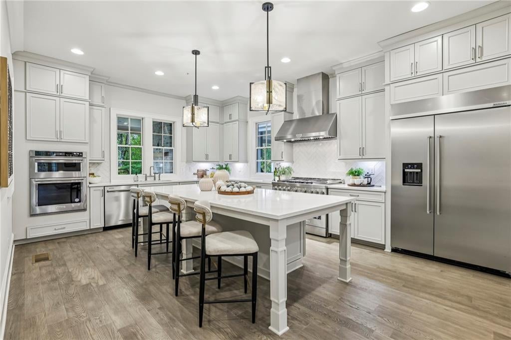 Alpharetta, Georgia, 30009, United States, 3 Bedrooms Bedrooms, ,4 BathroomsBathrooms,Residential,Active,1946317