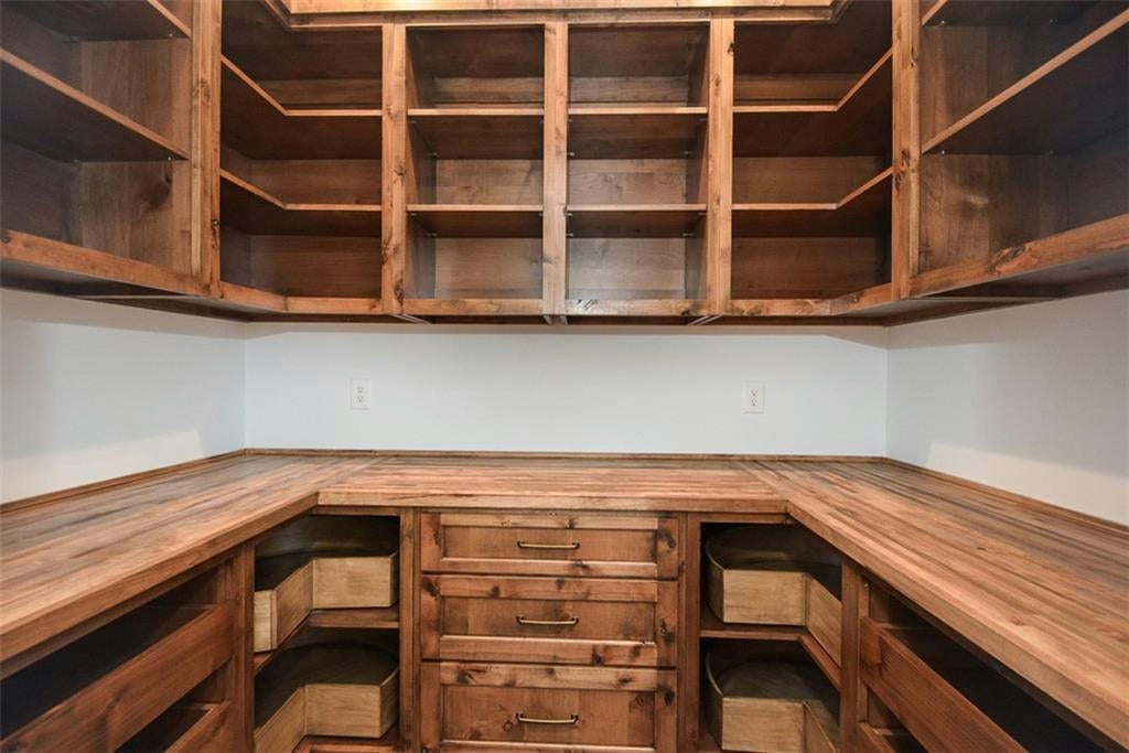 Waleska, Georgia, 30183, United States, ,5 BathroomsBathrooms,Residential,Active,1704235