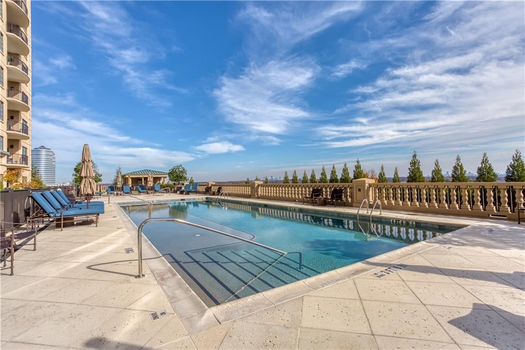 Atlanta, Georgia, 30339, United States, 2 Bedrooms Bedrooms, ,3 BathroomsBathrooms,Residential,Active,1919395