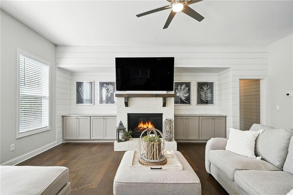 Canton, Georgia, 30115, United States, 7 Bedrooms Bedrooms, ,4 BathroomsBathrooms,Residential,Active,1936414
