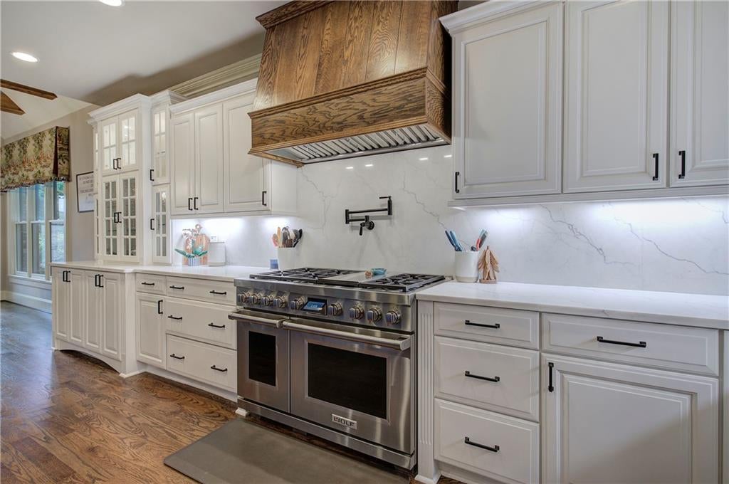 Canton, Georgia, 30114, United States, 6 Bedrooms Bedrooms, ,5 BathroomsBathrooms,Residential,Active,2009423