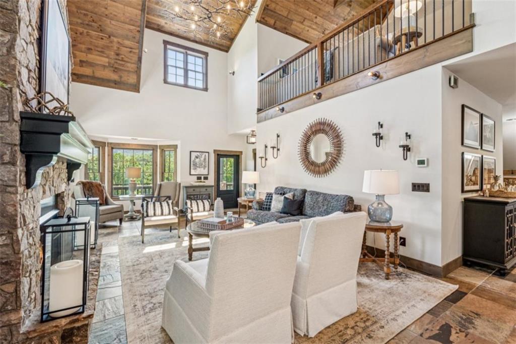 Ellijay, Georgia, 30536, United States, 3 Bedrooms Bedrooms, ,4 BathroomsBathrooms,Residential,Active,1929428