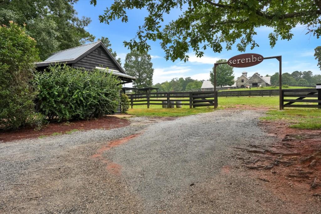 Chattahoochee Hills, Georgia, 30268, United States, 3 Bedrooms Bedrooms, ,4 BathroomsBathrooms,Residential,Active,1909871