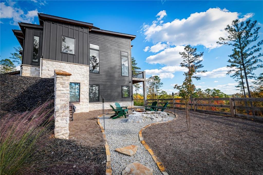 Ellijay, Georgia, 30540, United States, 4 Bedrooms Bedrooms, ,3 BathroomsBathrooms,Residential,Active,1988411