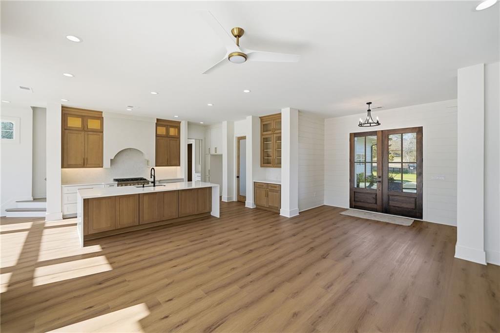Canton, Georgia, 30115, United States, 5 Bedrooms Bedrooms, ,4 BathroomsBathrooms,Residential,Active,2001340