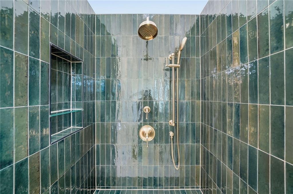 Canton, Georgia, 30115, United States, 5 Bedrooms Bedrooms, ,4 BathroomsBathrooms,Residential,Active,2001340