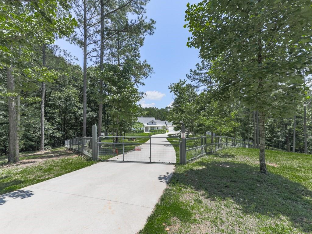 Ellijay, Georgia, 30540, United States, 4 Bedrooms Bedrooms, ,5 BathroomsBathrooms,Residential,Active,1913024