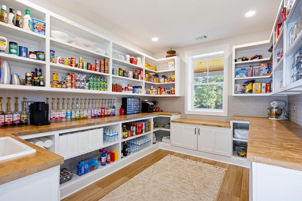 Rydal, Georgia, 30171, United States, 5 Bedrooms Bedrooms, ,5 BathroomsBathrooms,Residential,Active,1987269