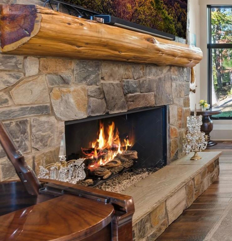 Ellijay, Georgia, 30536, United States, 3 Bedrooms Bedrooms, ,4 BathroomsBathrooms,Residential,Active,1968420