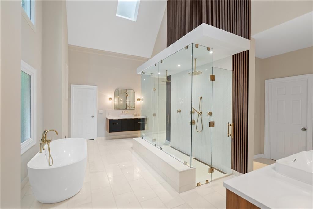 Johns Creek, Georgia, 30022, United States, 6 Bedrooms Bedrooms, ,5 BathroomsBathrooms,Residential,Active,1943809