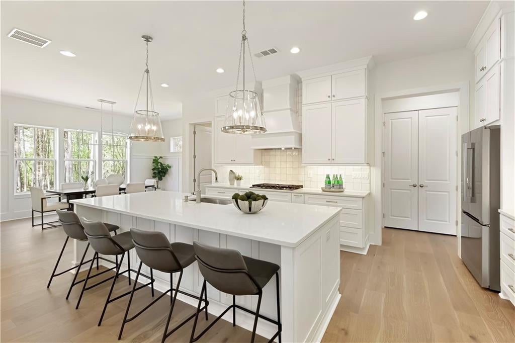 Cumming, Georgia, 30028, United States, 5 Bedrooms Bedrooms, ,5 BathroomsBathrooms,Residential,Active,1764916