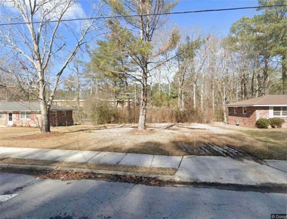 2801 CARRIAGE Ln  