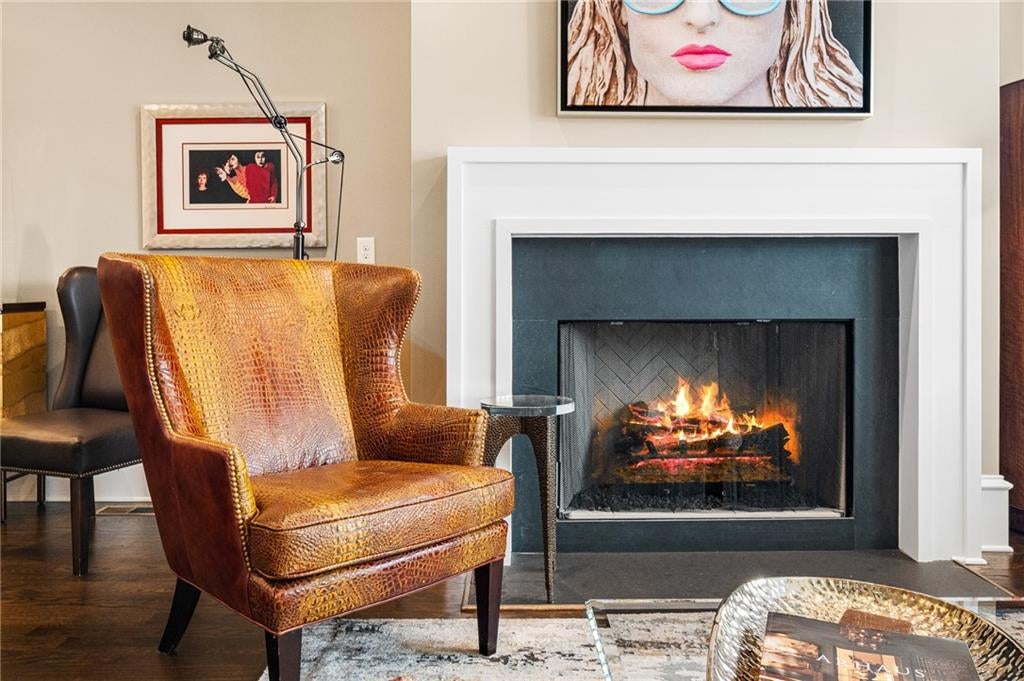 Atlanta, Georgia, 30319, United States, 3 Bedrooms Bedrooms, ,5 BathroomsBathrooms,Residential,Active,1997564