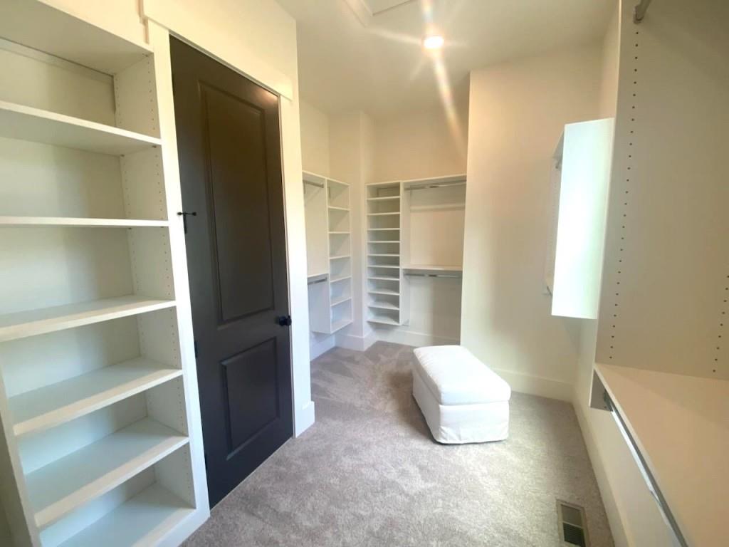 Gainesville, Georgia, 30506, United States, 5 Bedrooms Bedrooms, ,5 BathroomsBathrooms,Residential,Active,1926890