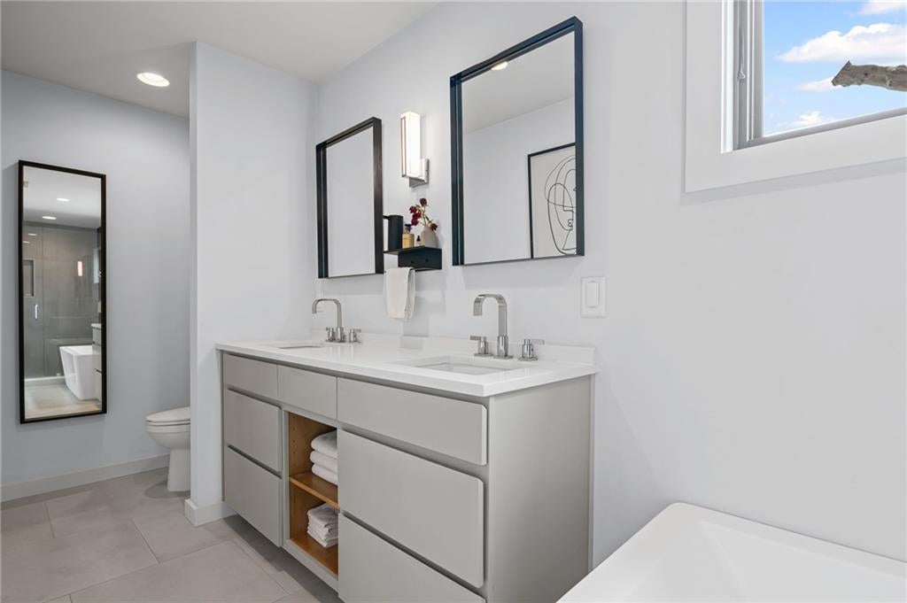 Atlanta, Georgia, 30312, United States, 3 Bedrooms Bedrooms, ,4 BathroomsBathrooms,Residential,Active,1914800