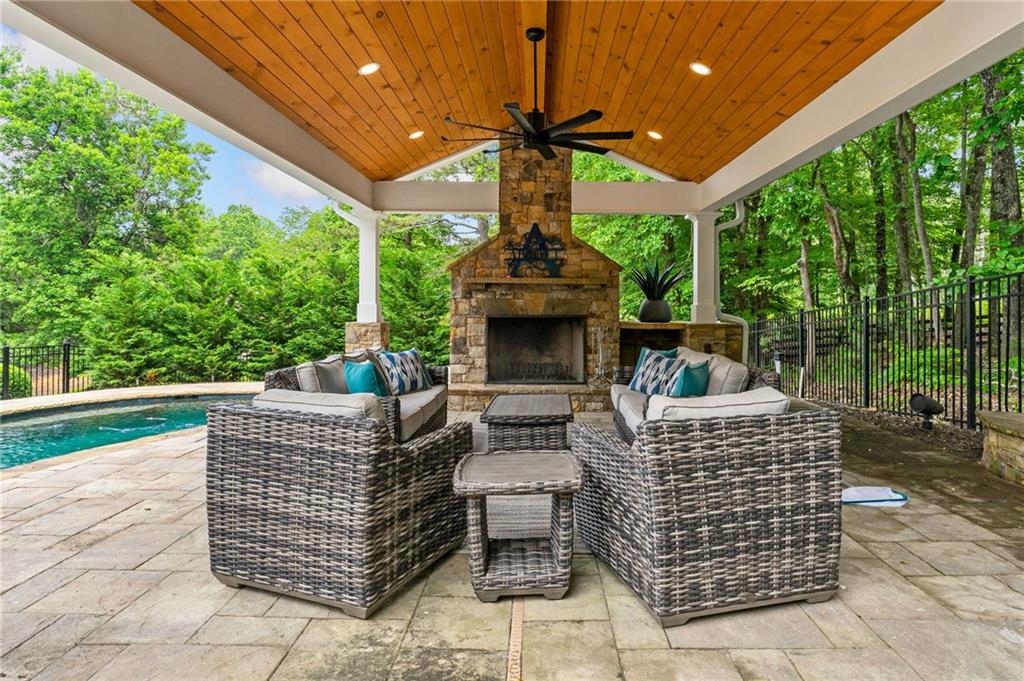 Canton, Georgia, 30115, United States, 6 Bedrooms Bedrooms, ,7 BathroomsBathrooms,Residential,Active,1831788