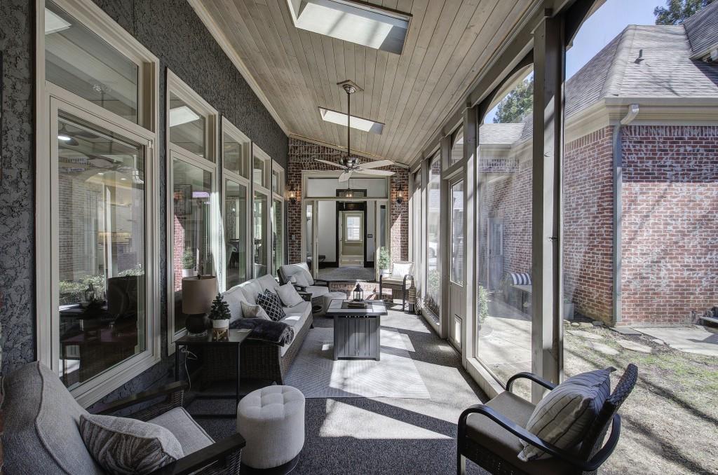 Kennesaw, Georgia, 30152, United States, 6 Bedrooms Bedrooms, ,7 BathroomsBathrooms,Residential,Active,2006920