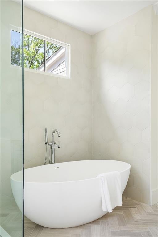 Atlanta, Georgia, 30309, United States, 4 Bedrooms Bedrooms, ,4 BathroomsBathrooms,Residential,Active,1997585