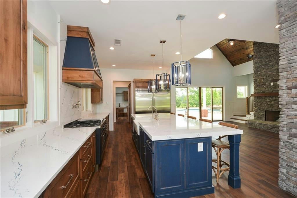 Waleska, Georgia, 30183, United States, ,5 BathroomsBathrooms,Residential,Active,1704235