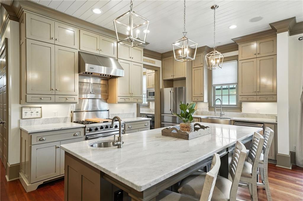 Ball Ground, Georgia, 30107, United States, 5 Bedrooms Bedrooms, ,6 BathroomsBathrooms,Residential,Active,1961964