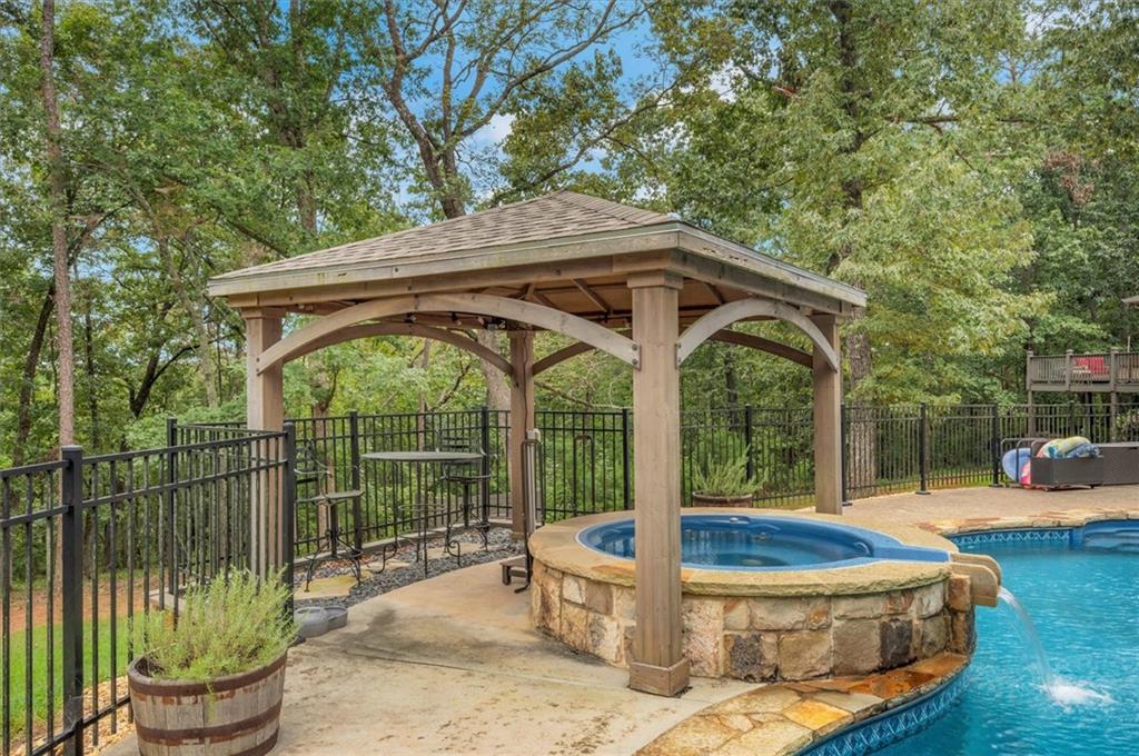 Dawsonville, Georgia, 30534, United States, 4 Bedrooms Bedrooms, ,5 BathroomsBathrooms,Residential,Active,1936637
