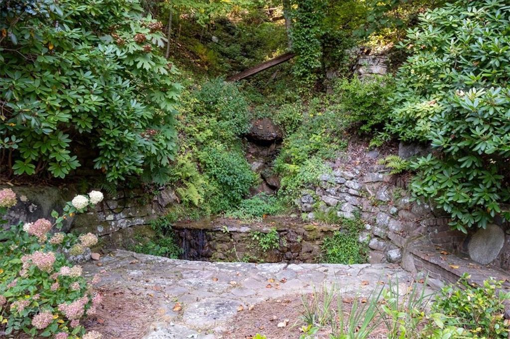 Ellijay, Georgia, 30540, United States, 5 Bedrooms Bedrooms, ,7 BathroomsBathrooms,Residential,Active,2007963