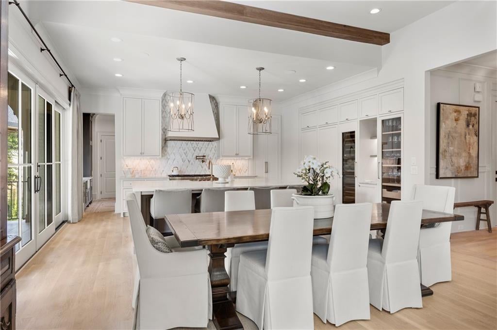 Alpharetta, Georgia, 30004, United States, 6 Bedrooms Bedrooms, ,8 BathroomsBathrooms,Residential,Active,1929413